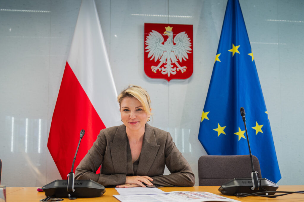 DiM: O sytuacji dzieci i młodzieży w cyberkonfliktach