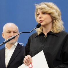 Dlaczego potrzebujemy regulacji dotyczącej dostępności do mediów społecznościowych dla osób poniżej 15 roku życia?